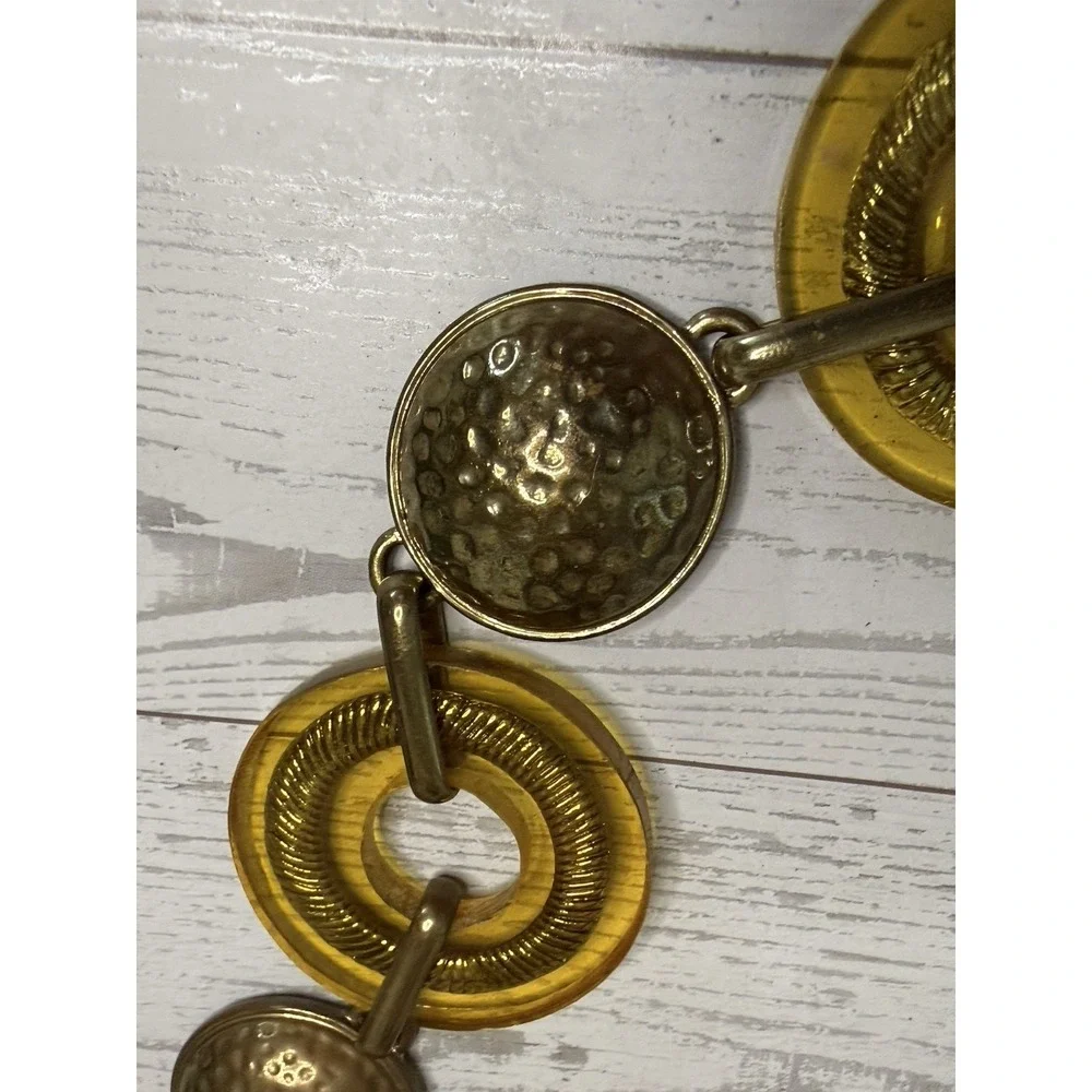 Chicos Metal Yellow Lucite Bronze Medallion‎ Chain Adjustable Belt Necklace 34